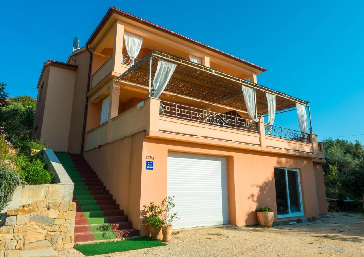 Apartments Villa Kristina Supetarska Draga Zewnętrze zdjęcie