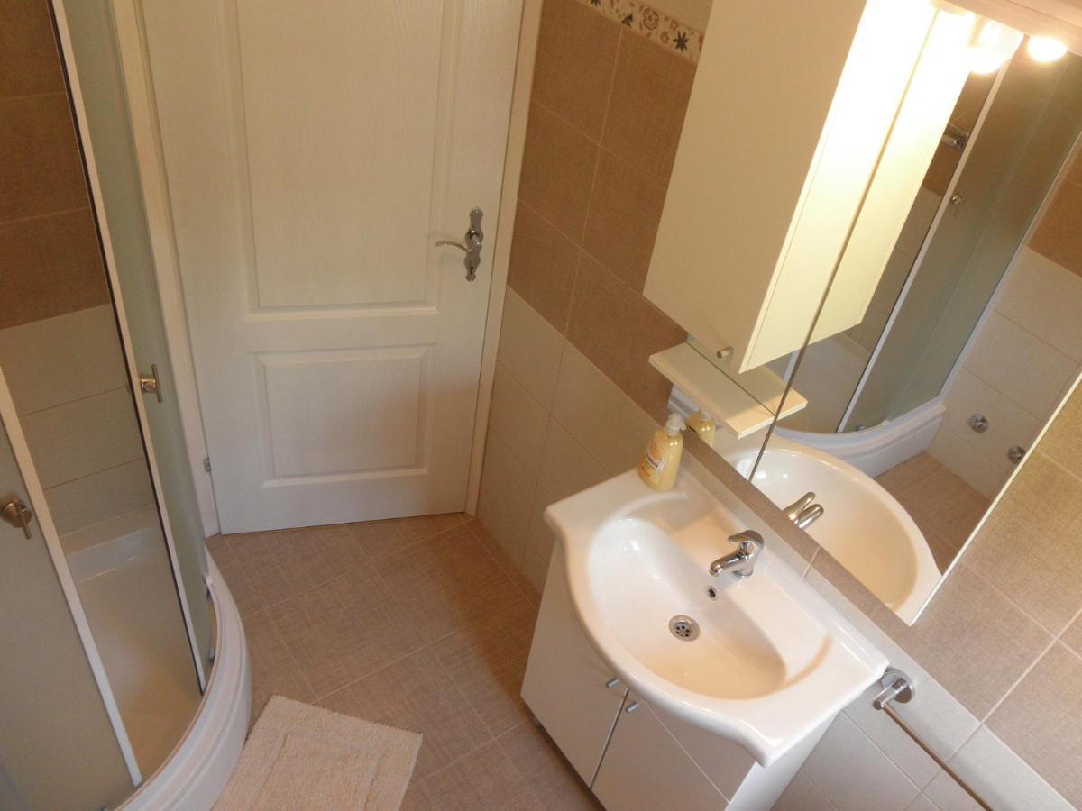Apartments Villa Kristina Supetarska Draga Zewnętrze zdjęcie