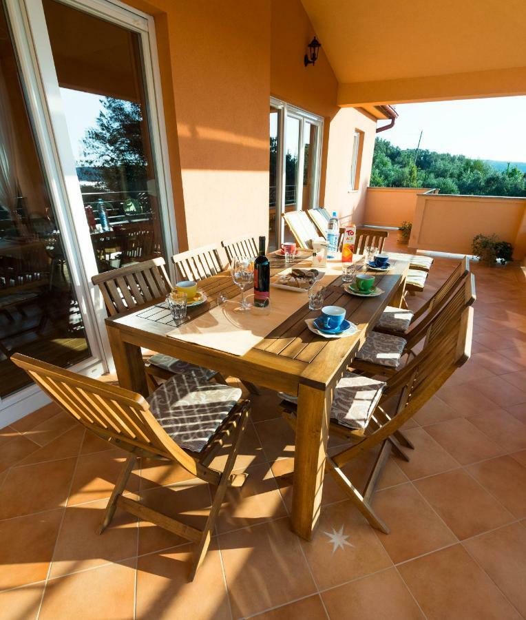 Apartments Villa Kristina Supetarska Draga Zewnętrze zdjęcie