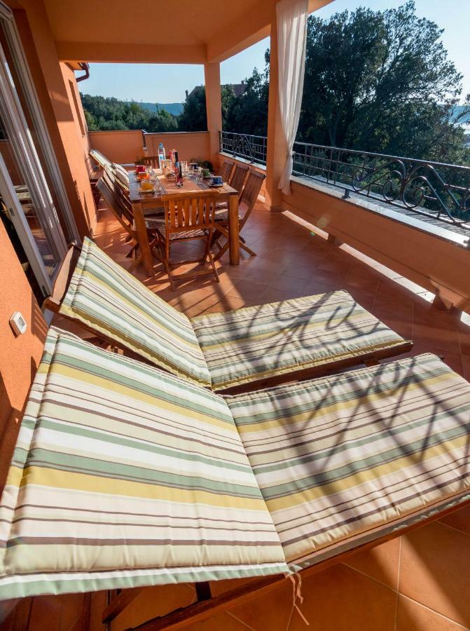 Apartments Villa Kristina Supetarska Draga Zewnętrze zdjęcie